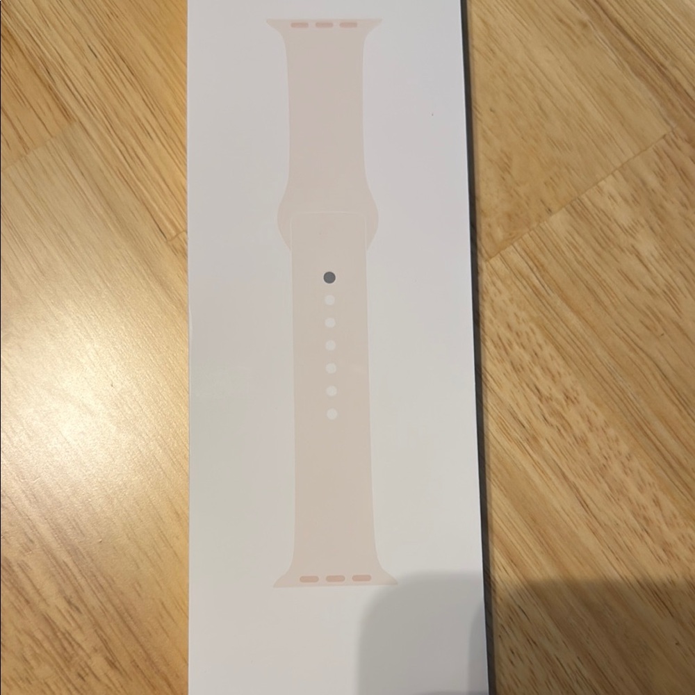 Apple watch Sports Band in light blush. S/M, 42mm.